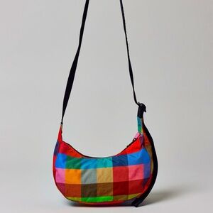 BAGGU Small Madras Crescent